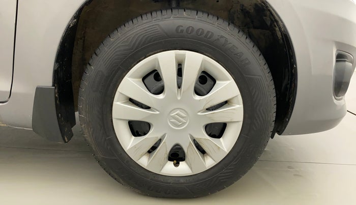 2014 Maruti Swift Dzire VXI, Petrol, Manual, 43,467 km, Right Front Wheel