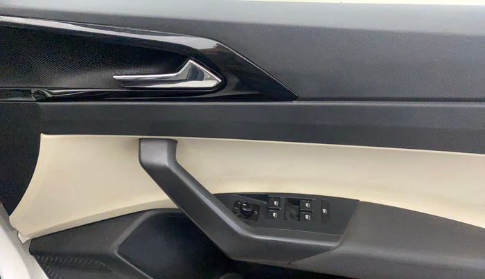 2022 Skoda SLAVIA AMBITION 1.0L TSI MT, Petrol, Manual, 65,322 km, Driver Side Door Panels Control