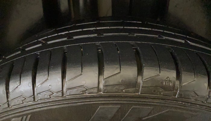 2022 Skoda SLAVIA AMBITION 1.0L TSI MT, Petrol, Manual, 65,322 km, Right Rear Tyre Tread