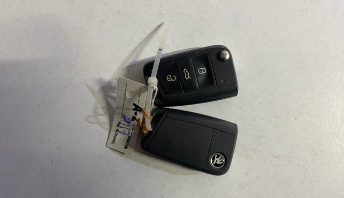 2022 Skoda SLAVIA AMBITION 1.0L TSI MT, Petrol, Manual, 65,322 km, Key Close Up