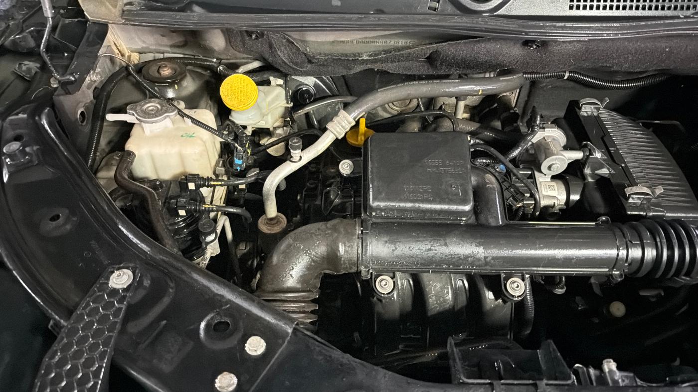 2022 Nissan MAGNITE XV PREMIUM, Petrol, Manual, 71,827 km, Engine View - Right