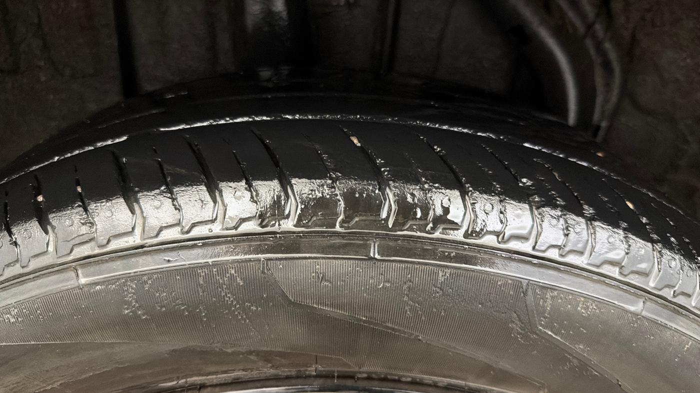 2022 Nissan MAGNITE XV PREMIUM, Petrol, Manual, 71,827 km, Right Rear Tyre Tread