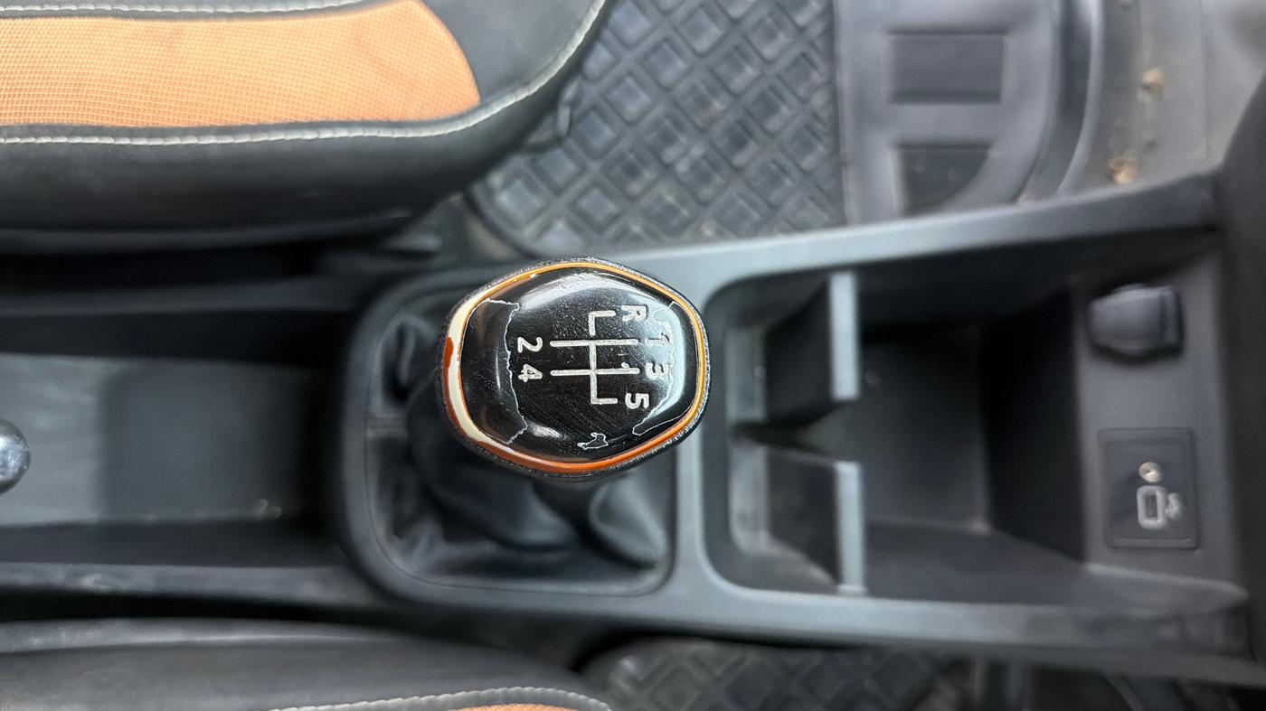 2019 Renault Kwid CLIMBER 1.0 (O), Petrol, Manual, 50,059 km, Gear Lever