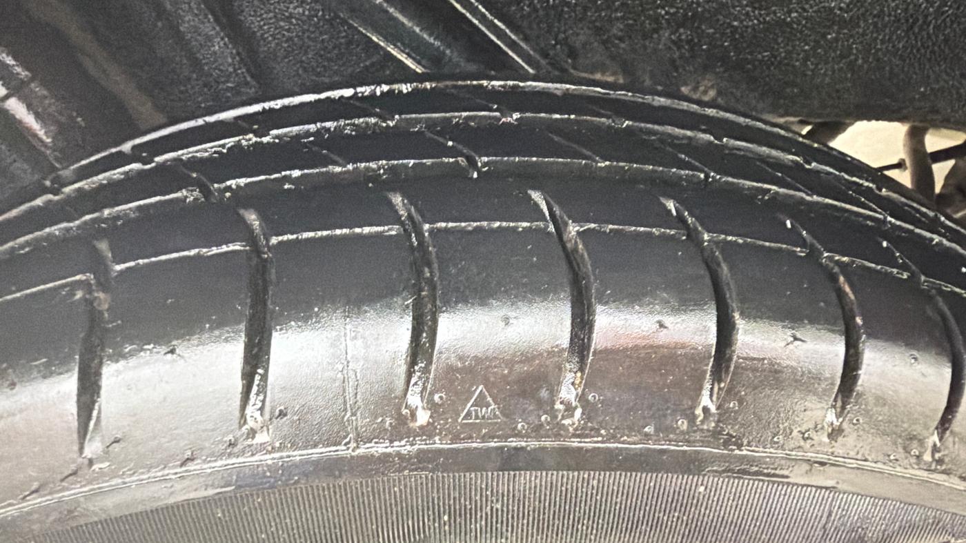 2019 Renault Kwid CLIMBER 1.0 (O), Petrol, Manual, 50,059 km, Right Rear Tyre Tread