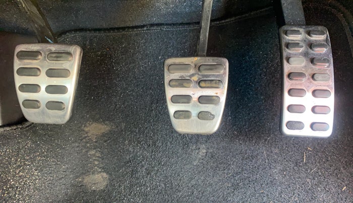 2017 Hyundai Elite i20 ASTA 1.2 (O), Petrol, Manual, 35,745 km, Pedals