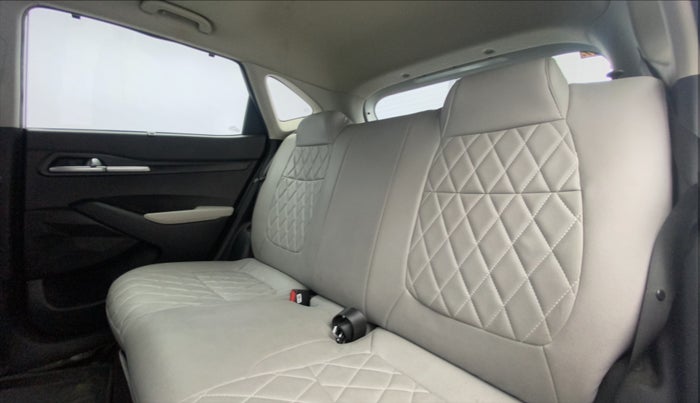2023 KIA SELTOS HTK PLUS 1.5 IMT, Petrol, Manual, 22,347 km, Right Side Rear Door Cabin