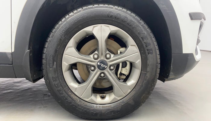 2023 KIA SELTOS HTK PLUS 1.5 IMT, Petrol, Manual, 22,347 km, Right Front Wheel