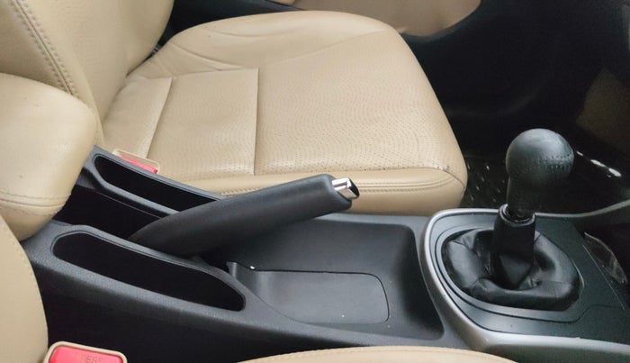 2017 Honda City 1.5L I-VTEC VX, Petrol, Manual, 55,777 km, Gear Lever