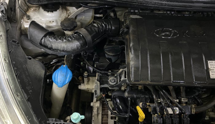 2016 Hyundai Grand i10 MAGNA AT 1.2 KAPPA VTVT, CNG, Automatic, 1,04,652 km, Engine View - Right