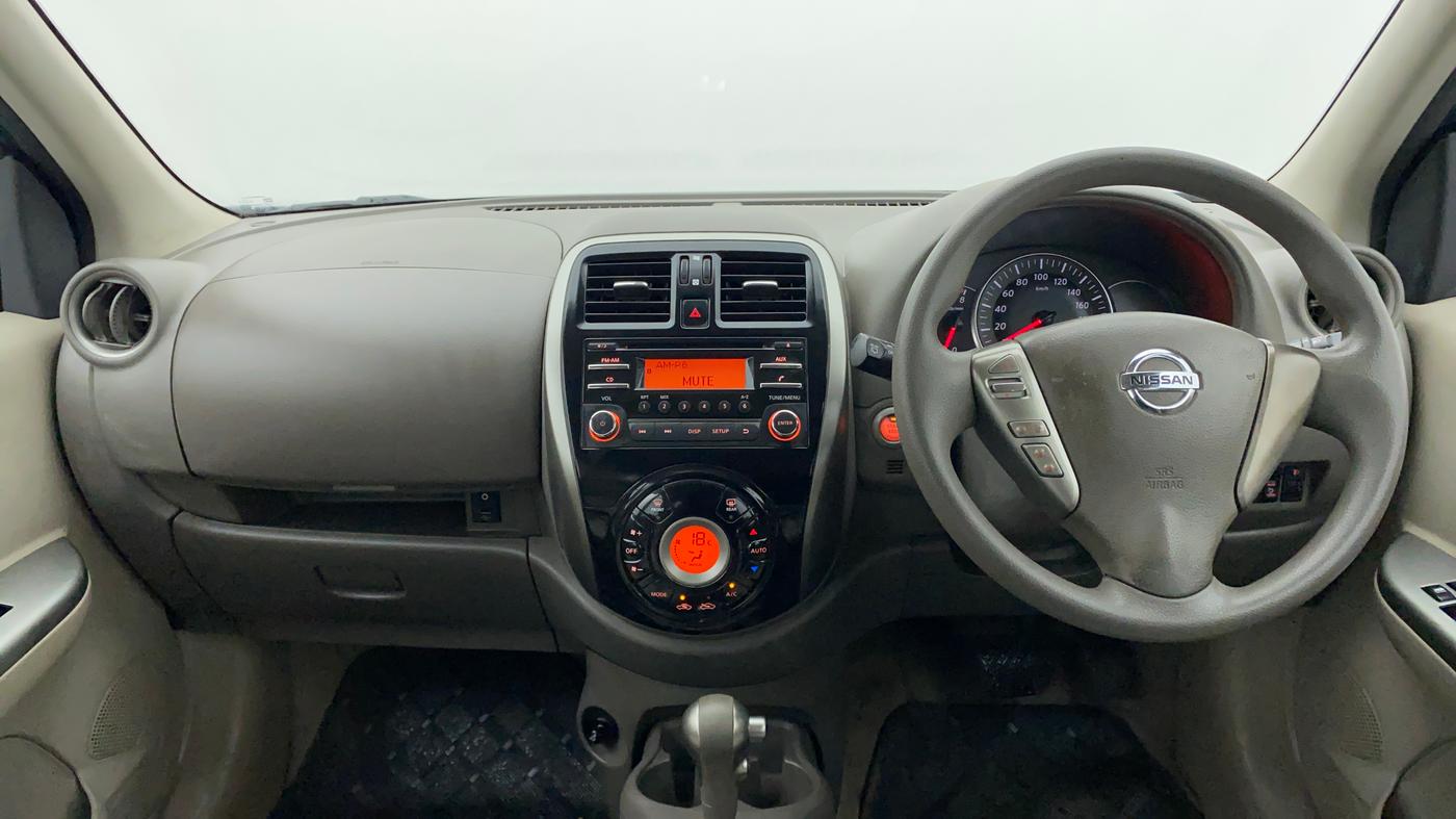 2015 Nissan Micra XV CVT, Petrol, Automatic, 55,813 km, Dashboard