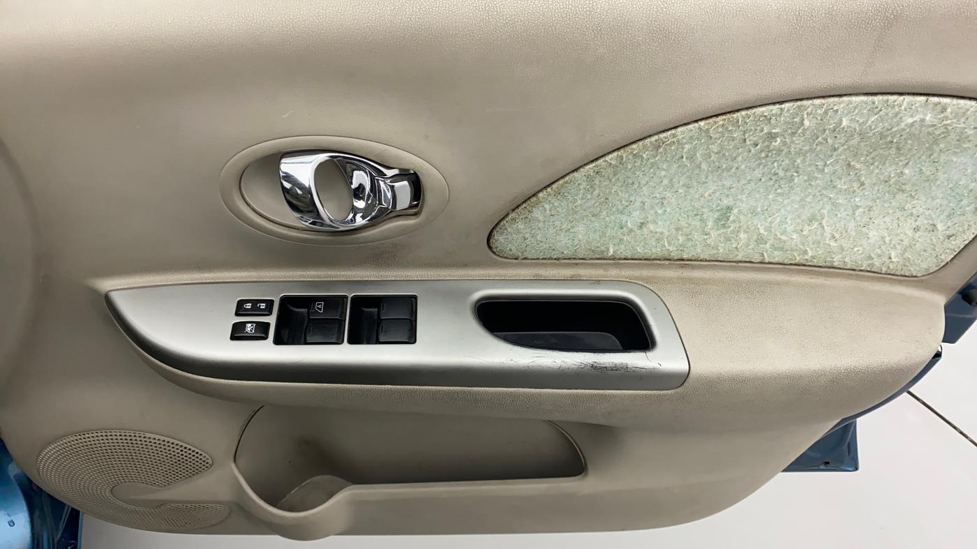 2015 Nissan Micra XV CVT, Petrol, Automatic, 55,813 km, Driver Side Door Panels Control