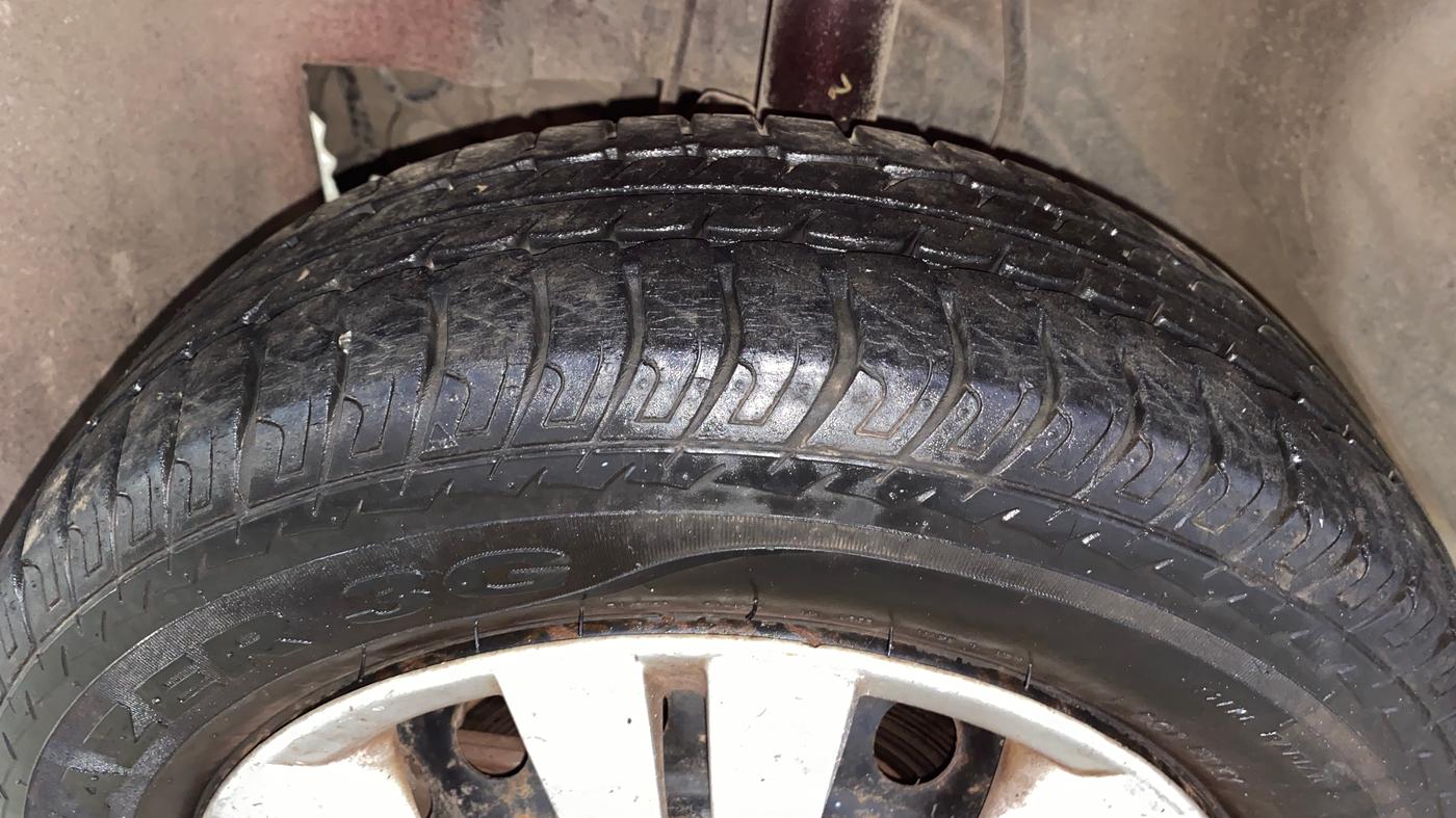 2015 Datsun Go T, Petrol, Manual, 51,255 km, Left Front Tyre Tread