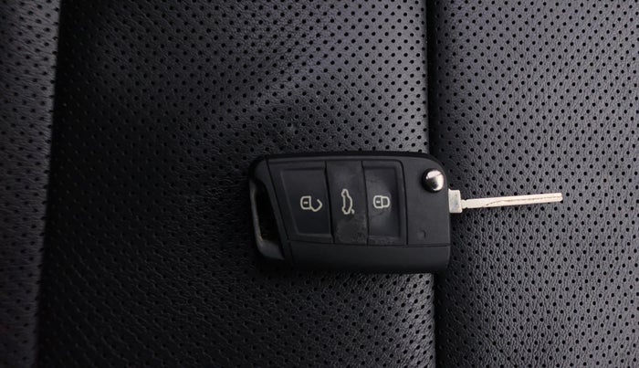 2023 Volkswagen VIRTUS GT PLUS TSI 1.5 EVO DSG, Petrol, Automatic, 70,162 km, Key Close Up