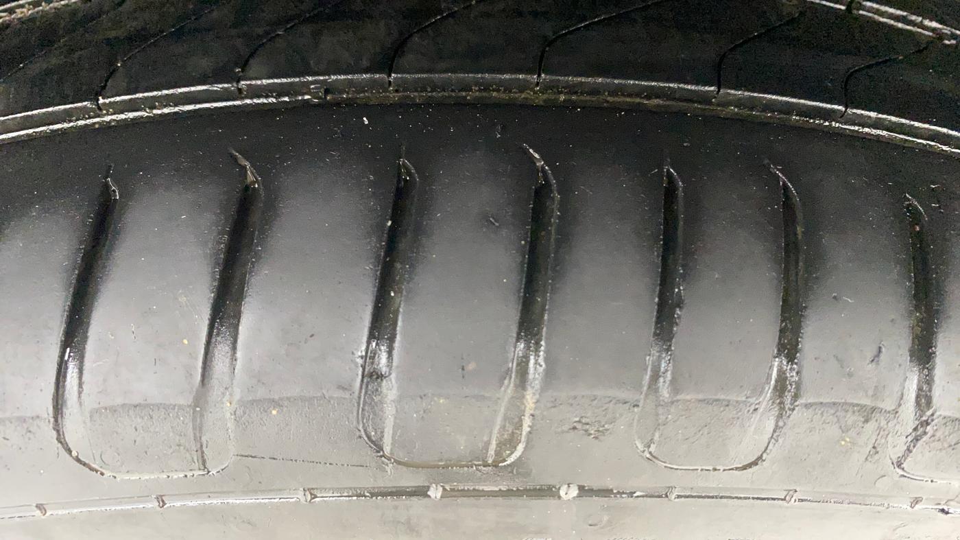2023 Volkswagen VIRTUS GT PLUS TSI 1.5 EVO DSG, Petrol, Automatic, 70,221 km, Right Rear Tyre Tread