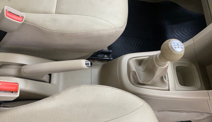 2016 Maruti Ertiga VXI, Petrol, Manual, 32,301 km, Gear Lever