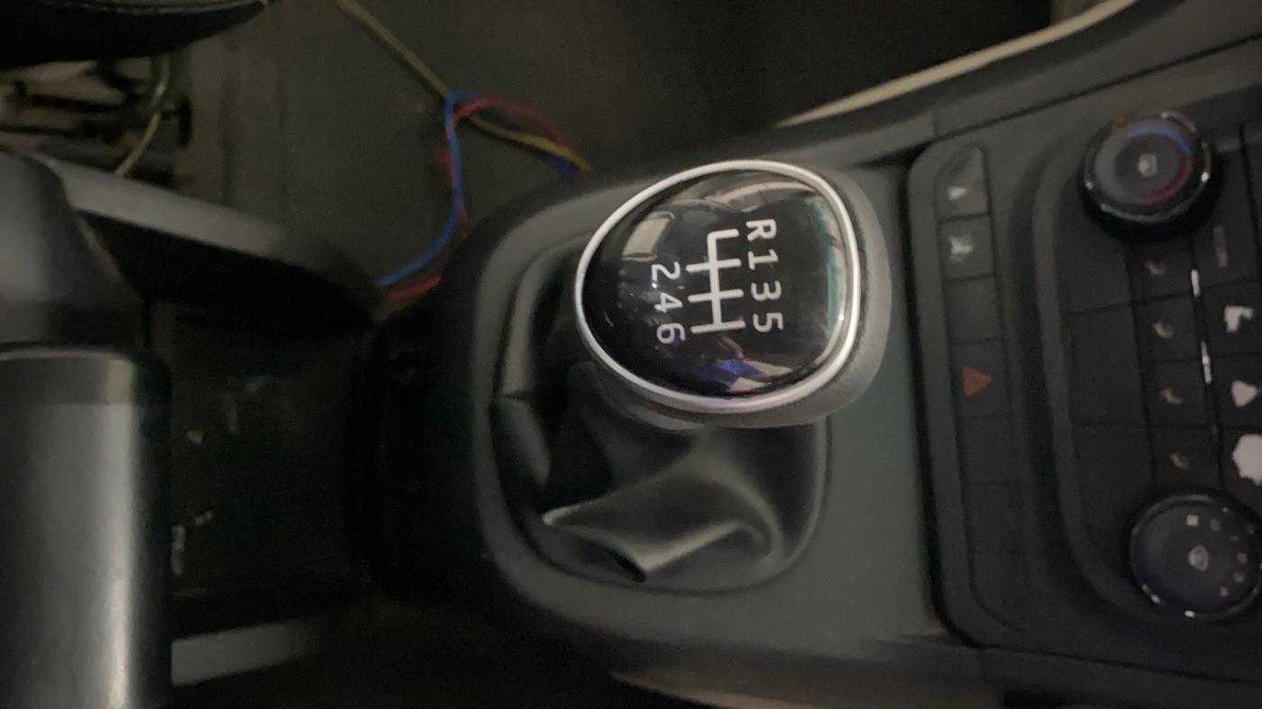 2019 Mahindra MARAZZO M4 8 STR, Diesel, Manual, 1,25,246 km, Gear Lever