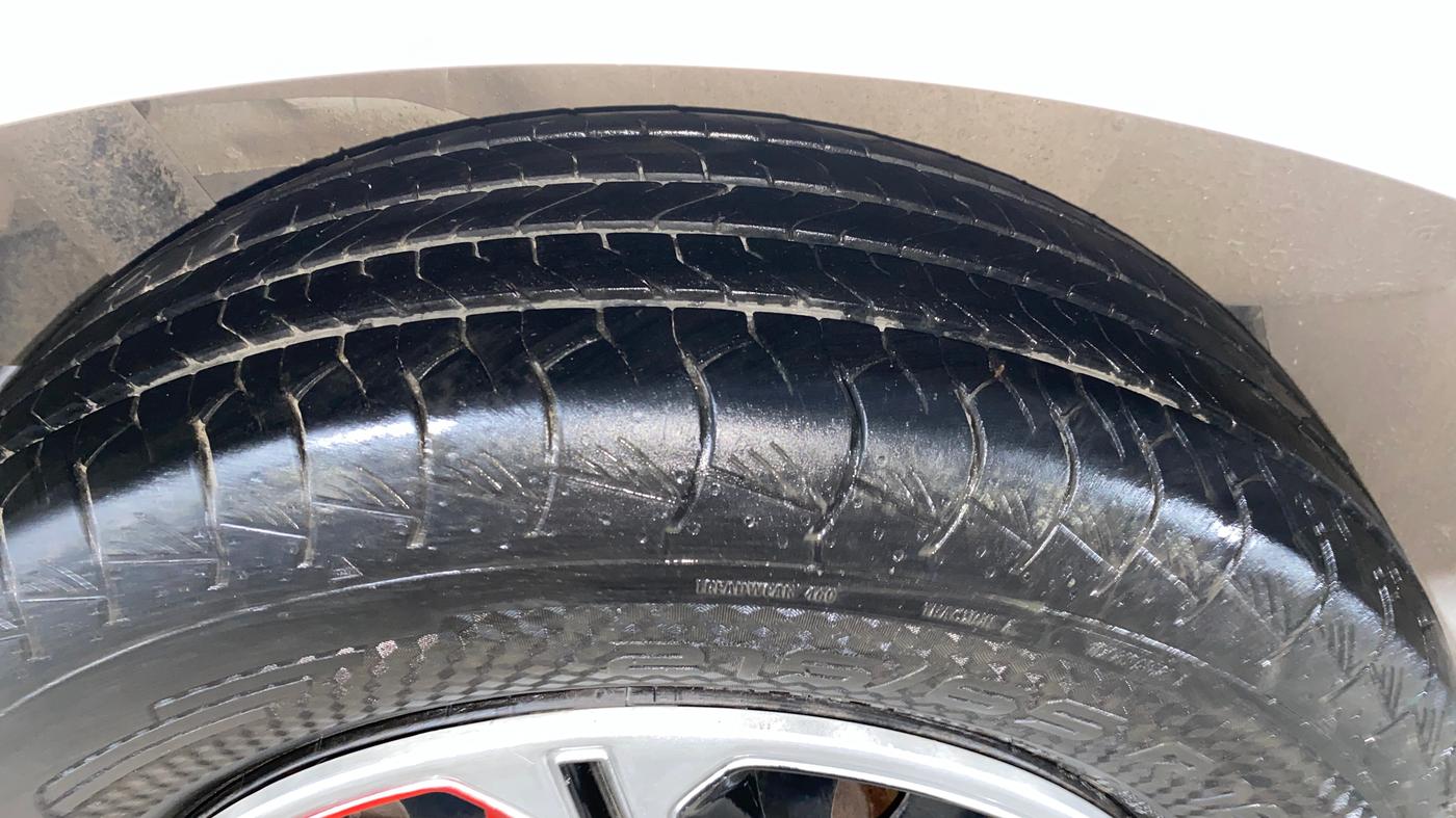 2019 Mahindra MARAZZO M4 8 STR, Diesel, Manual, 1,25,246 km, Right Rear Tyre Tread