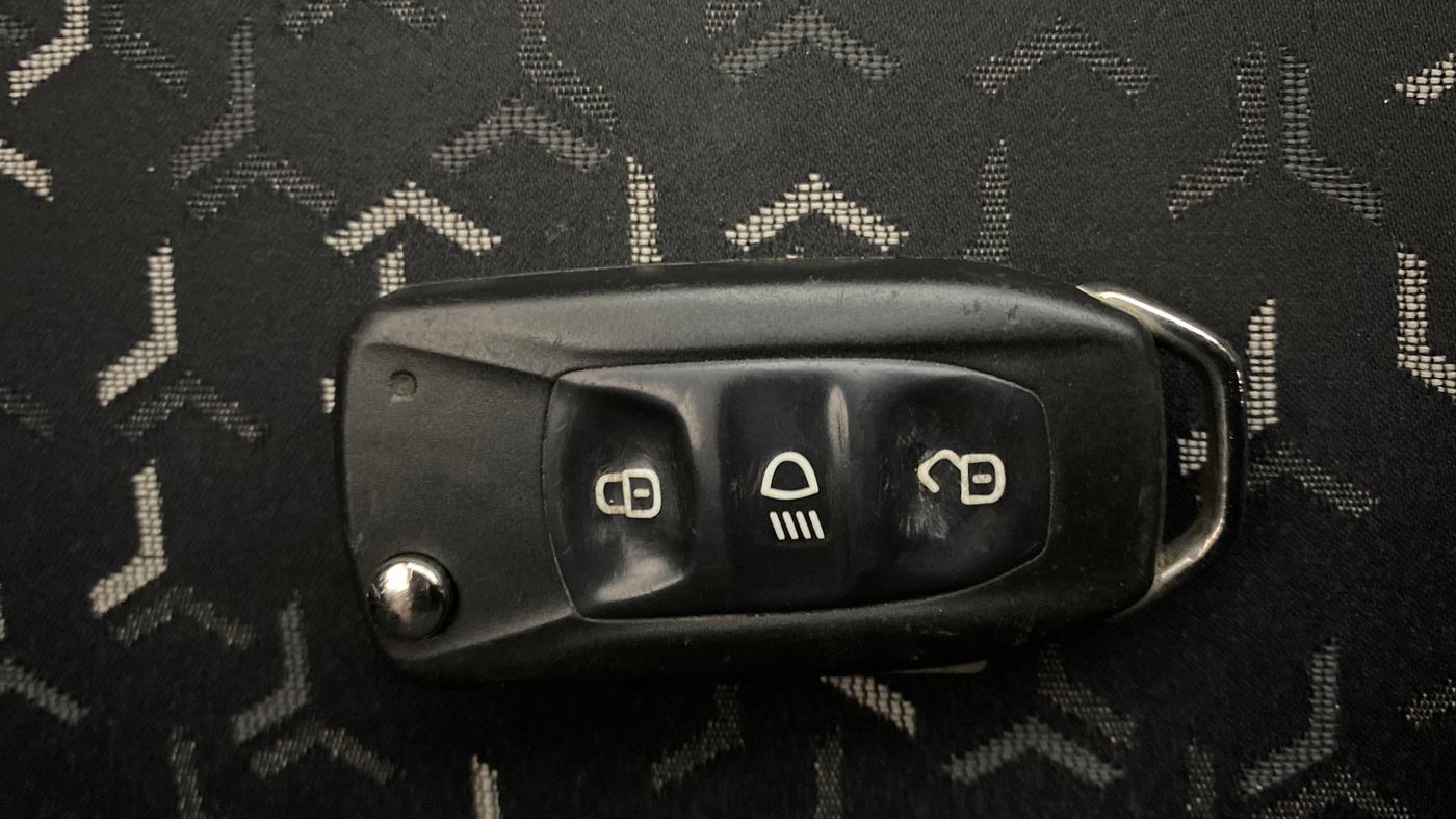 2020 Tata Tiago XZ PLUS PETROL, Petrol, Manual, 1,09,126 km, Key Close Up