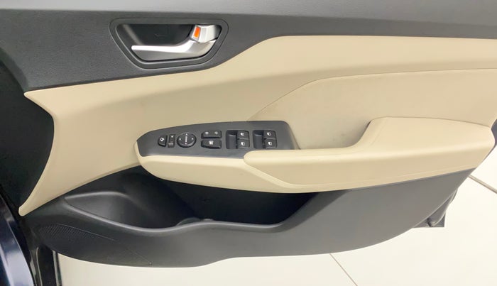 2021 Hyundai Verna SX 1.5 VTVT, Petrol, Manual, 33,976 km, Driver Side Door Panels Control