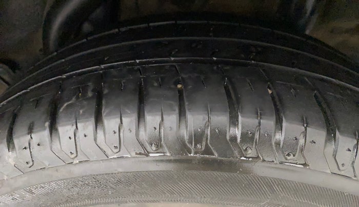 2021 Hyundai Verna SX 1.5 VTVT, Petrol, Manual, 33,976 km, Left Rear Tyre Tread