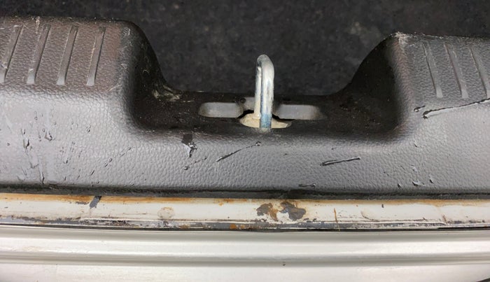 2017 Maruti Dzire VDI, Diesel, Manual, 94,974 km, Dicky (Boot door) - Slightly rusted
