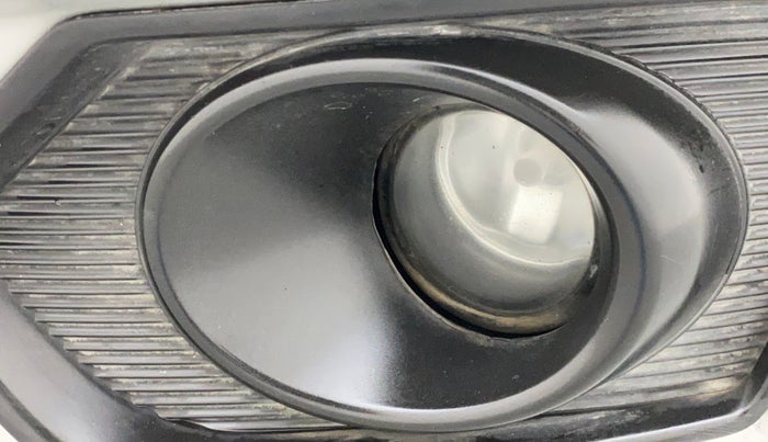 2017 Maruti Dzire VDI, Diesel, Manual, 94,974 km, Left fog light - Not working