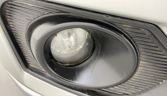 2017 Maruti Dzire VDI, Diesel, Manual, 94,974 km, Right fog light - Not working