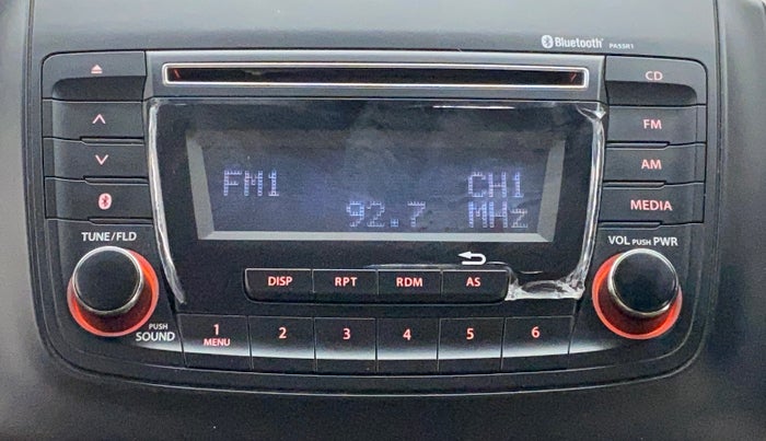 2017 Maruti Dzire VDI, Diesel, Manual, 94,974 km, Infotainment system - Display is damaged