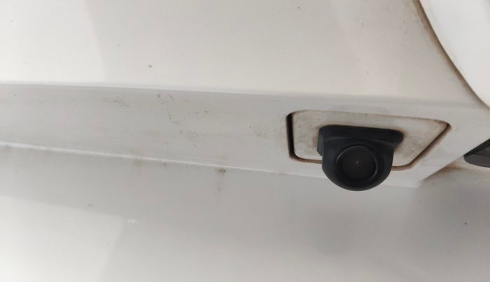 2022 Mahindra XUV700 AX 5 D AT 7 STR, Diesel, Automatic, 77,516 km, Parking Camera