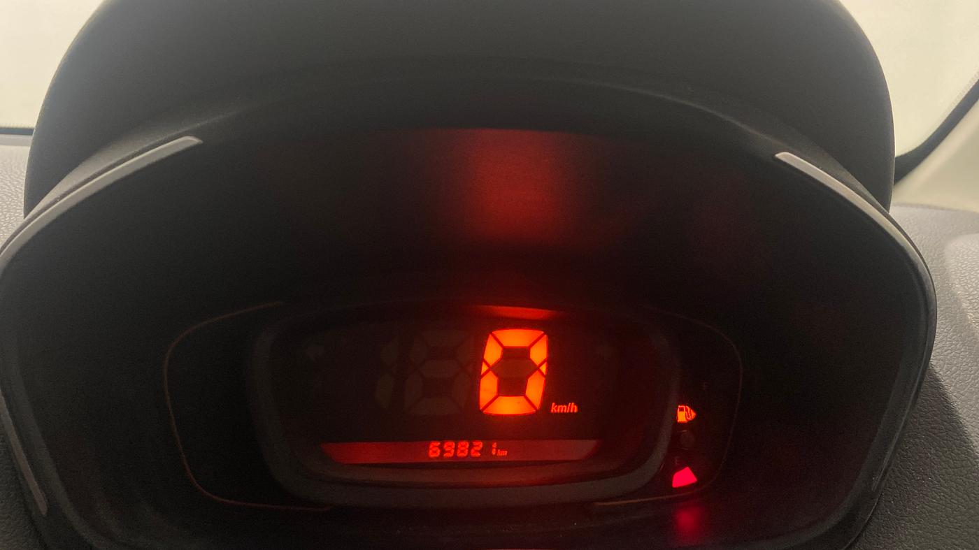 2016 Renault Kwid RXT 0.8, Petrol, Manual, 69,785 km, Odometer Image