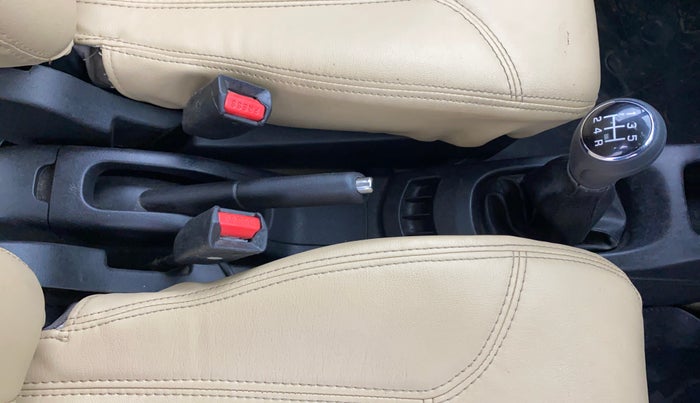 2013 Maruti Wagon R 1.0 VXI, Petrol, Manual, 13,884 km, Gear Lever