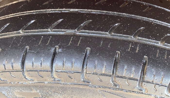 2017 Datsun Redi Go T (O), Petrol, Manual, 49,543 km, Left Rear Tyre Tread