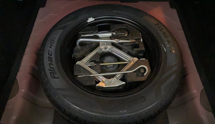 2022 MG ASTOR SHARP EX 1.5 MT, Petrol, Manual, 23,140 km, Spare Tyre