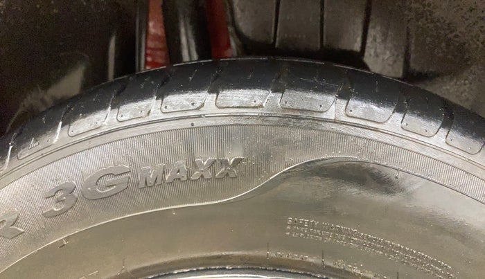 2021 Maruti Swift VXI, Petrol, Manual, 44,249 km, Right Rear Tyre Tread