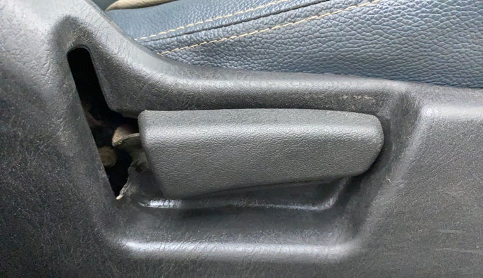 2020 Maruti Alto VXI PLUS, Petrol, Manual, 34,722 km, Driver Side Adjustment Panel