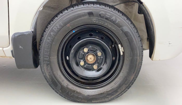 2020 Maruti Alto VXI PLUS, Petrol, Manual, 34,722 km, Right Front Wheel