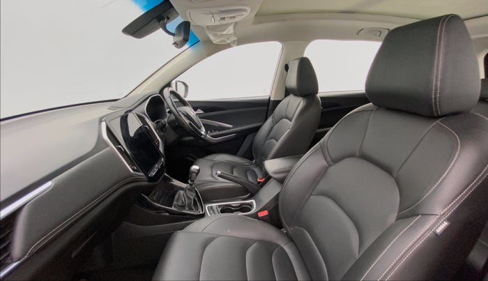 2019 MG HECTOR SHARP HYBIRD PETROL MT, Petrol, Manual, 39,193 km, Right Side Front Door Cabin