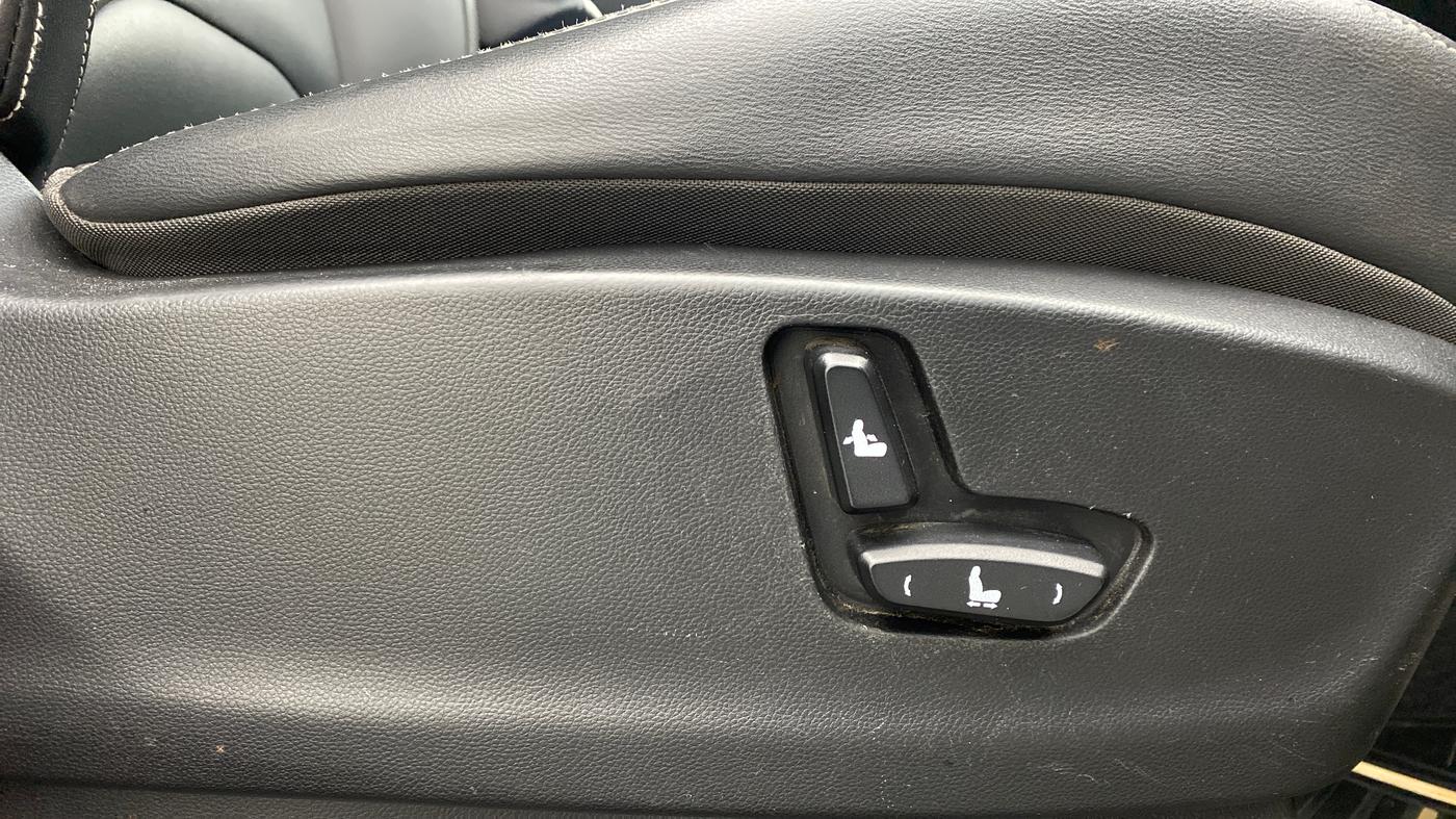2019 MG HECTOR SHARP HYBIRD PETROL MT, Petrol, Manual, 39,193 km, Driver Side Adjustment Panel
