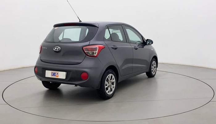 2018 Hyundai Grand i10 MAGNA 1.2 KAPPA VTVT, Petrol, Manual, 33,339 km, Right Back Diagonal