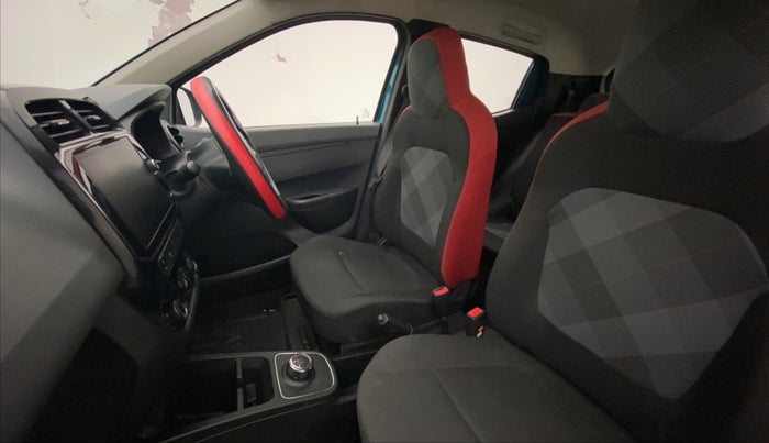 2021 Renault Kwid RXT 1.0 AMT (O), Petrol, Automatic, 19,422 km, Right Side Front Door Cabin