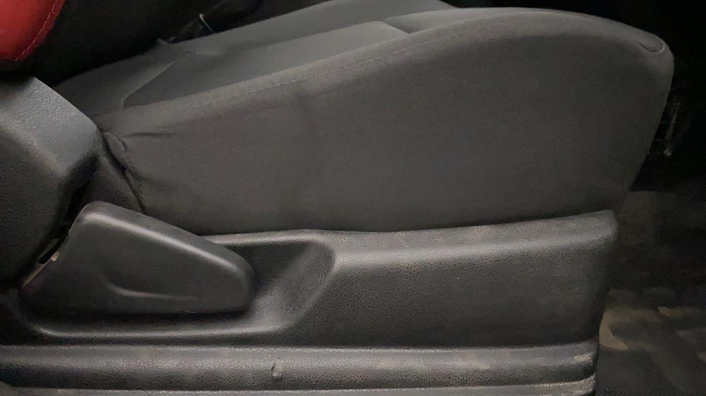 2021 Renault Kwid RXT 1.0 AMT (O), Petrol, Automatic, 19,422 km, Driver Side Adjustment Panel