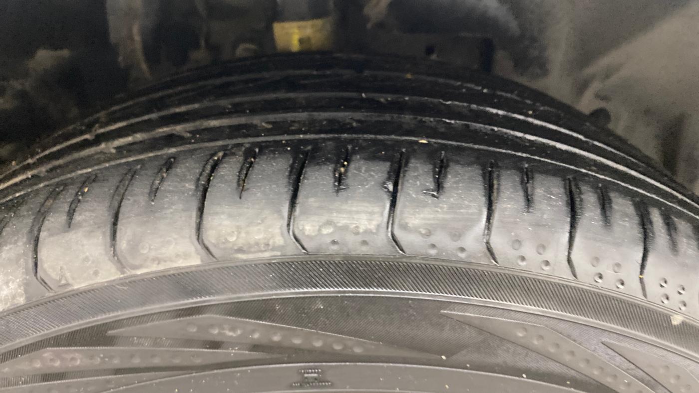 2018 Ford Ecosport TITANIUM 1.5L PETROL AT, Petrol, Automatic, 35,384 km, Right Front Tyre Tread