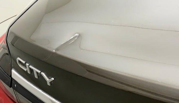 2021 Honda City 1.5L I-VTE V CVT, Petrol, Automatic, 69,943 km, Dicky (Boot door) - Minor scratches