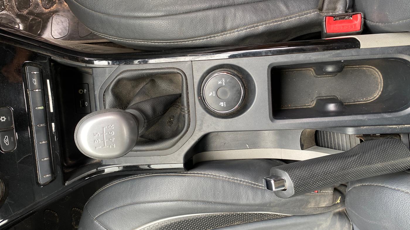 2019 Tata NEXON XM PETROL, Petrol, Manual, 11,124 km, Gear Lever