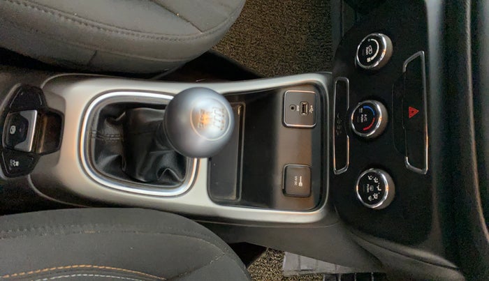 2018 Jeep Compass SPORT 2.0 DIESEL, Diesel, Manual, 1,00,566 km, Gear Lever