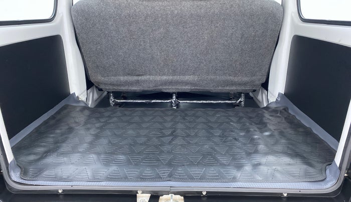 2020 Maruti Eeco 5 STR WITH AC PLUSHTR, Petrol, Manual, 10,209 km, Boot Inside