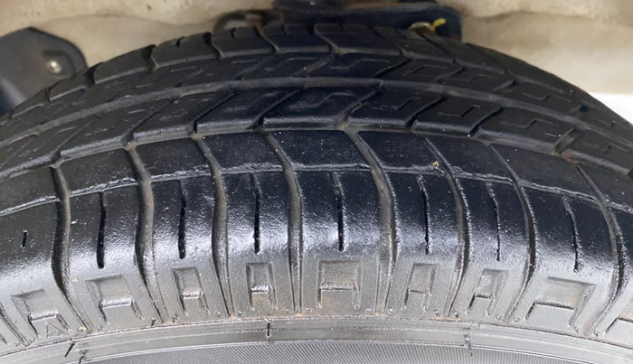 2020 Maruti Eeco 5 STR WITH AC PLUSHTR, Petrol, Manual, 10,209 km, Right Front Tyre Tread