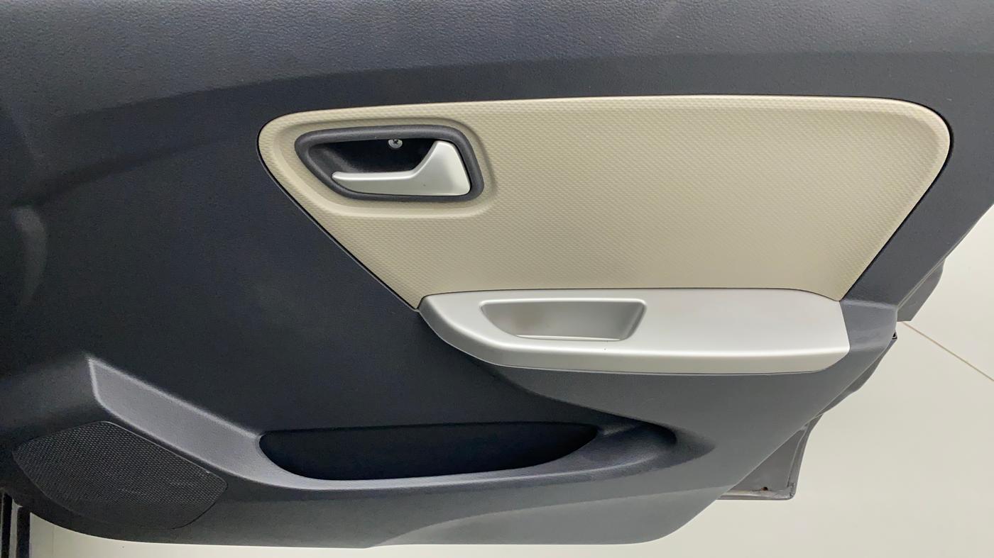 2019 Maruti Alto K10 VXI AMT, Petrol, Automatic, 14,829 km, Driver Side Door Panels Control