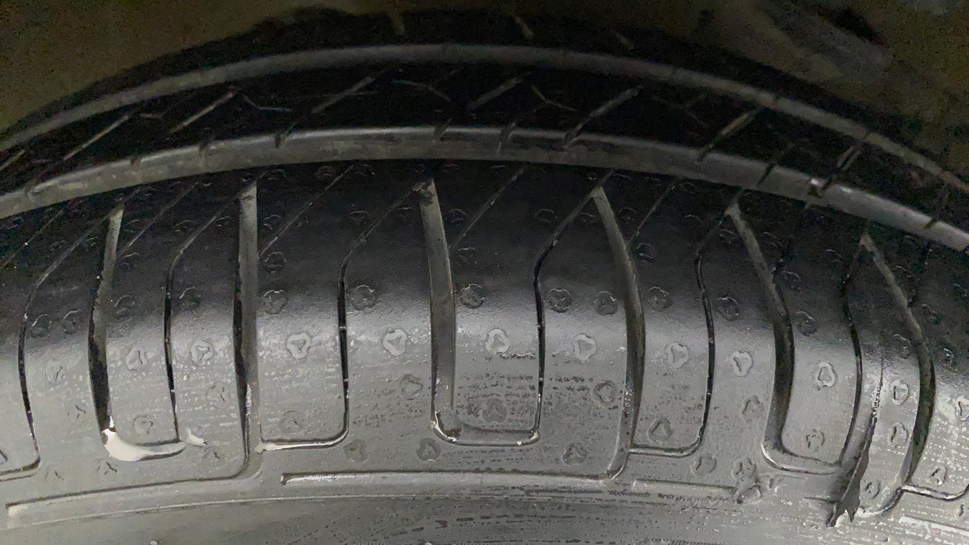2019 Maruti Alto K10 VXI AMT, Petrol, Automatic, 14,829 km, Right Rear Tyre Tread