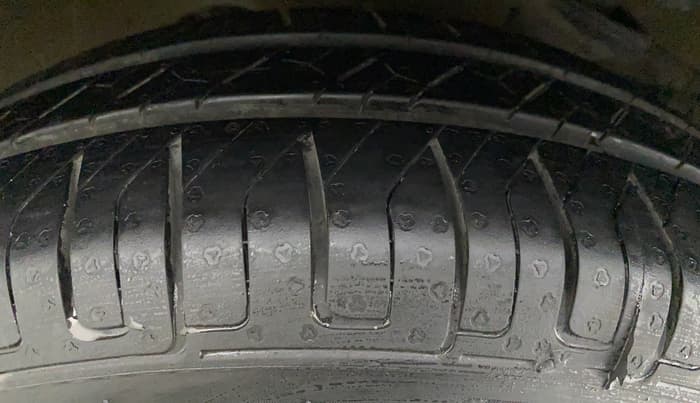 2019 Maruti Alto K10 VXI AMT, Petrol, Automatic, 14,829 km, Right Rear Tyre Tread